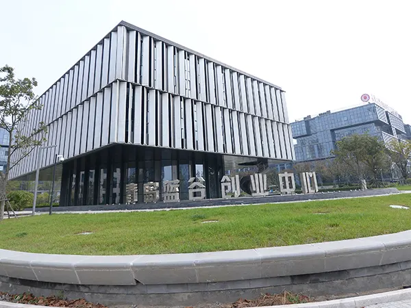 প্ৰিফেব্ৰিকেটেড ষ্টীল উচ্চ-ৰাইজ